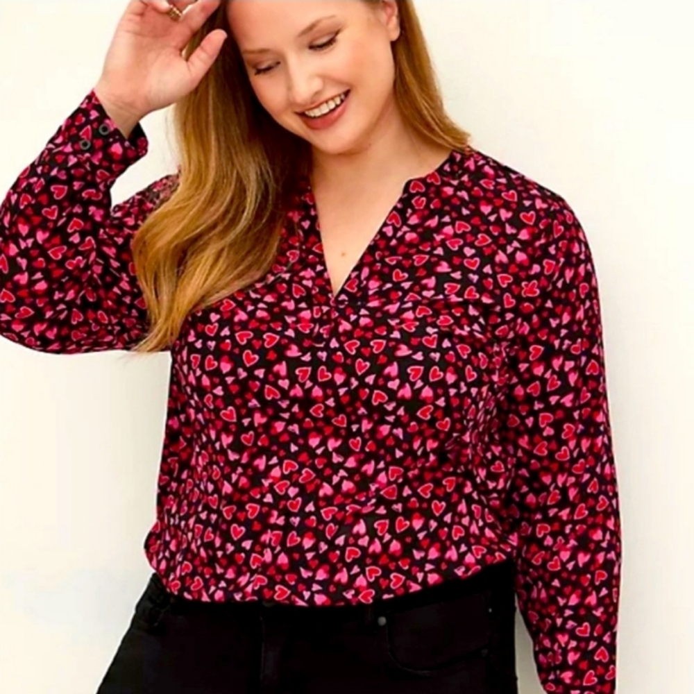 Torrid Hearts Geogette Long Sleeve Blouse Sz 4X
